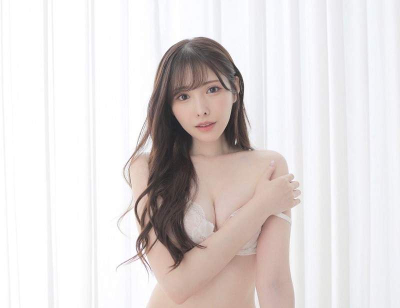 【ACR扑克】自称抖M是个超级被虐狂!「最强美腿」新有菜放话:准备来台湾找老公