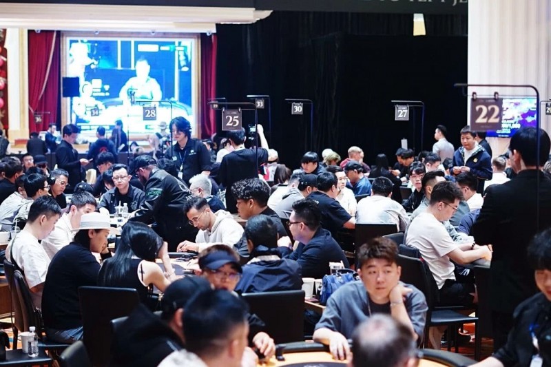 【ACR扑克】TLPT济州岛站|主赛B组171人次火爆对战剩余26人晋级!Bai Yunpeng狂揽超80万计分笑傲全场!YIMING LEE斩获巡游豪客赛王冠!