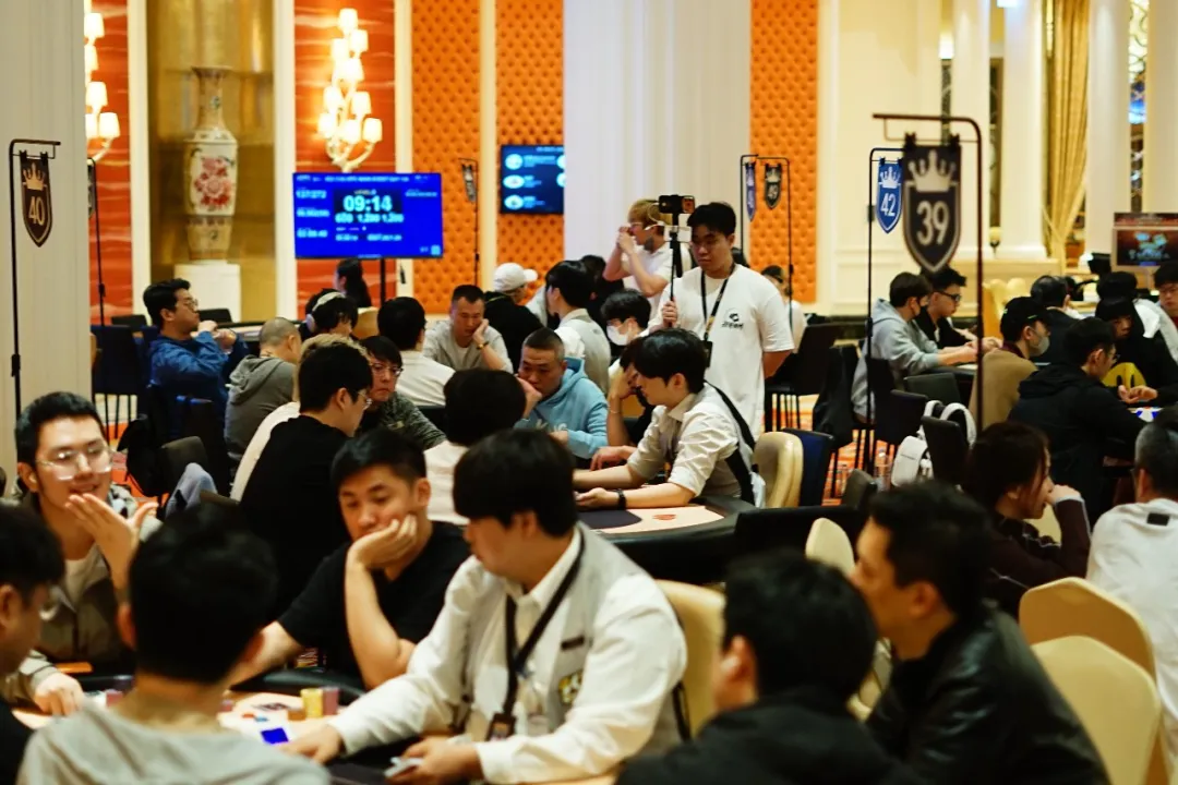 【ACR扑克】2026KPC济州站|主赛事燃情开启!A组火爆开局314人次参赛40人突围晋级,王竹斋强势领跑装袋66.6万筹码斩获CL!多场重磅赛事陆续来袭!