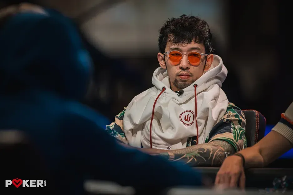 【ACR扑克】从倒数第二杀到正数第二!Han Feng身披粉色羽毛“真空”上演WSOP主赛FT首日大逆袭