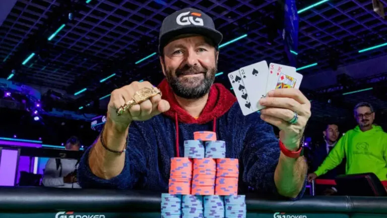 【ACR扑克】丹牛赢得2026 WSOP第8条金手链:51岁,他还在赢