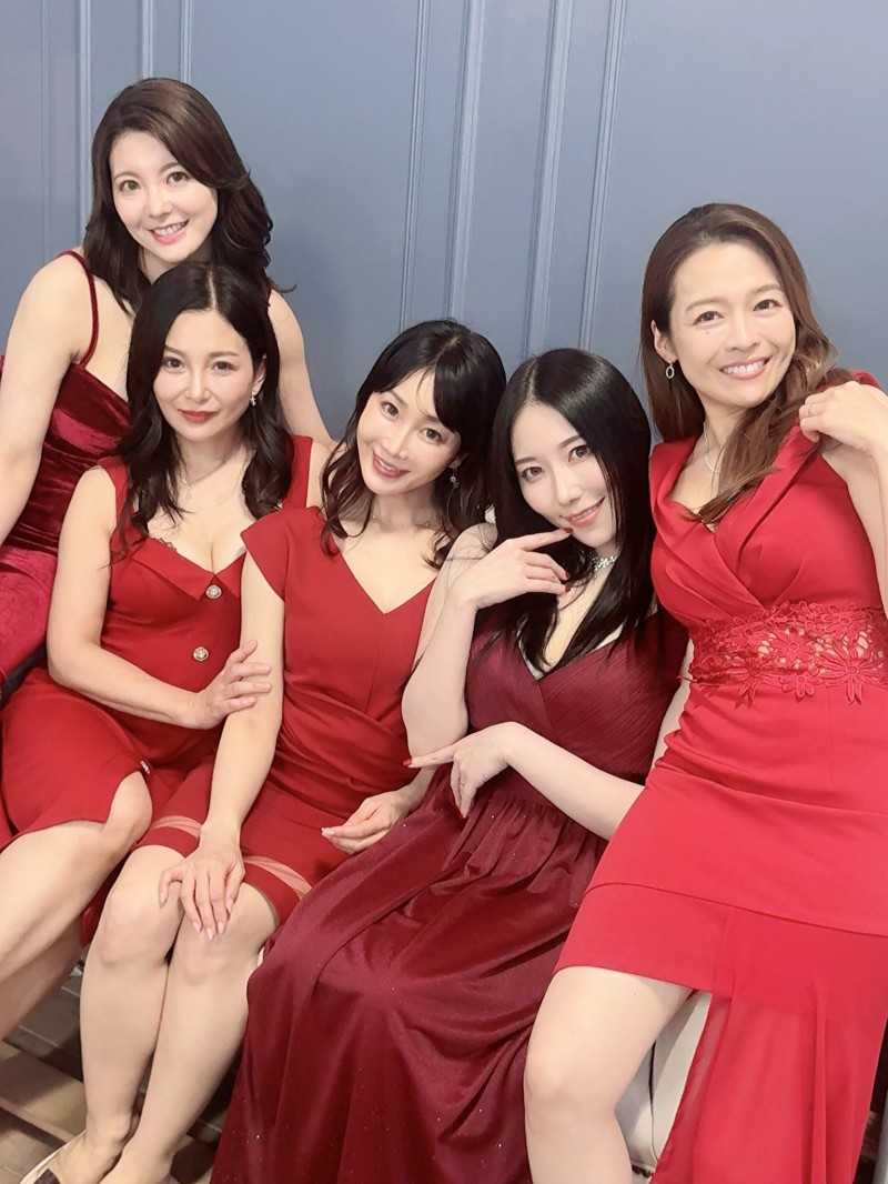 【ACR扑克】Madonna美熟女军团到底在做什么?